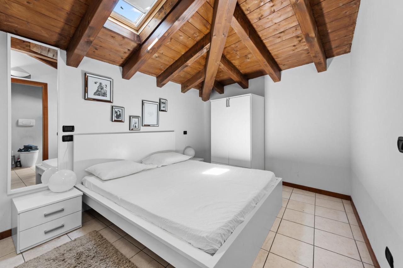 AcquaseriaCasacamelia 35, 3 Bdrm With View Lake Comoアパートメント エクステリア 写真